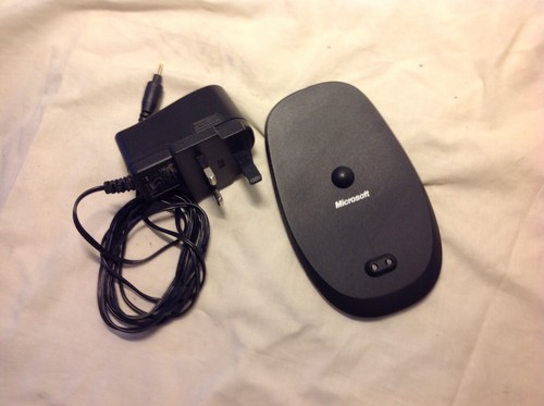 Microsoft 1064 V1.0 Charger Mouse 8000 laser Wireless+Power adapter 100-240V-M16 - Picture 1 of 4