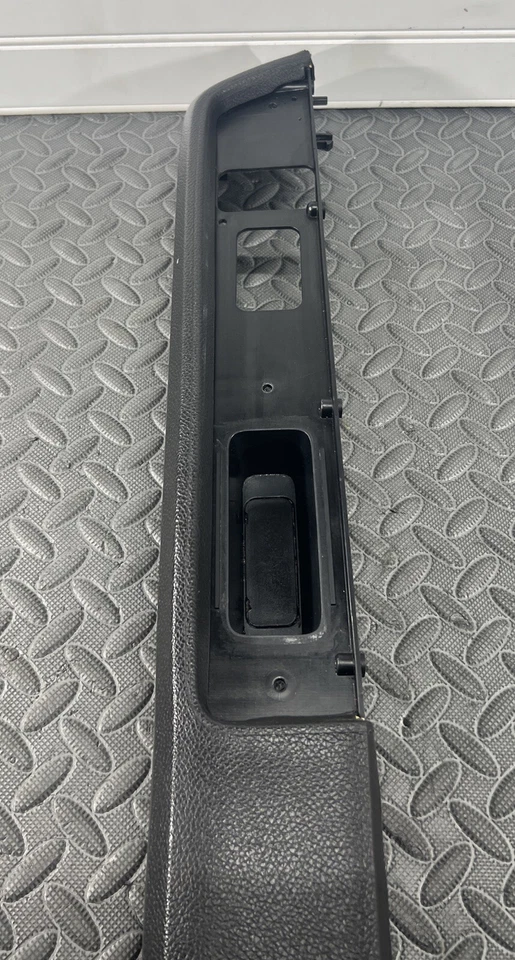 Ford Expedition 2007-2014 pasajero puerta delantera derecha reposabrazos reposabrazos negro Foto 3 de 4