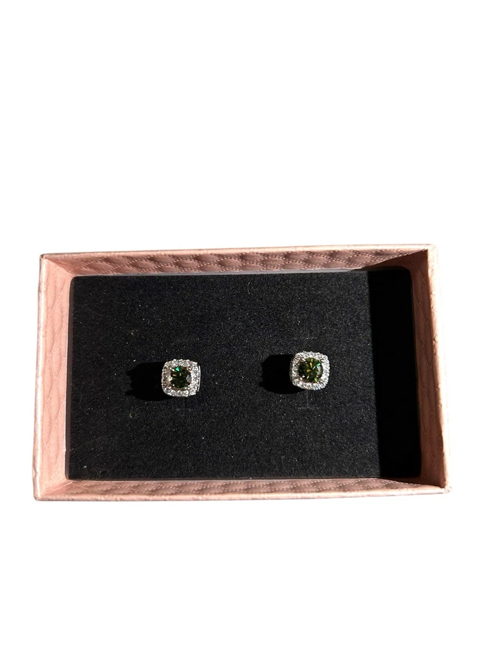 Authentic Green moissanite Diamond VVS Studs - Image 2 of 4