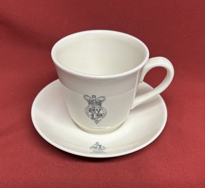 Williamsburg King's Arms Tavern 3 1/8'' Cup & Saucer Homer Laughlin