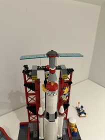 LEGO City Space Centre 3368 2011 100% COMPLETE Retired W/box & Manual & Minifigs