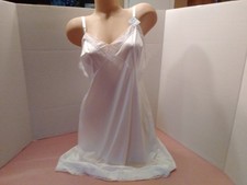 Vassarette 100% Nylon Full Slip Dress White Size 40 Lace Trim