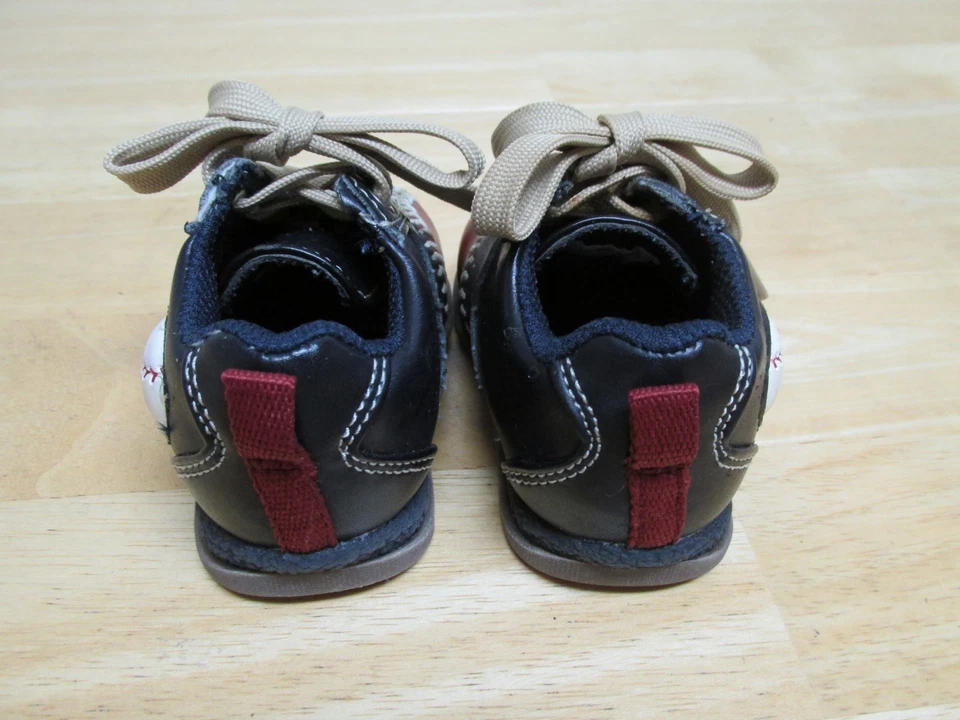 Zapatos con cordones Circo para bebés niños talla 2 costuras de béisbol acento de béisbol Foto 4 de 4