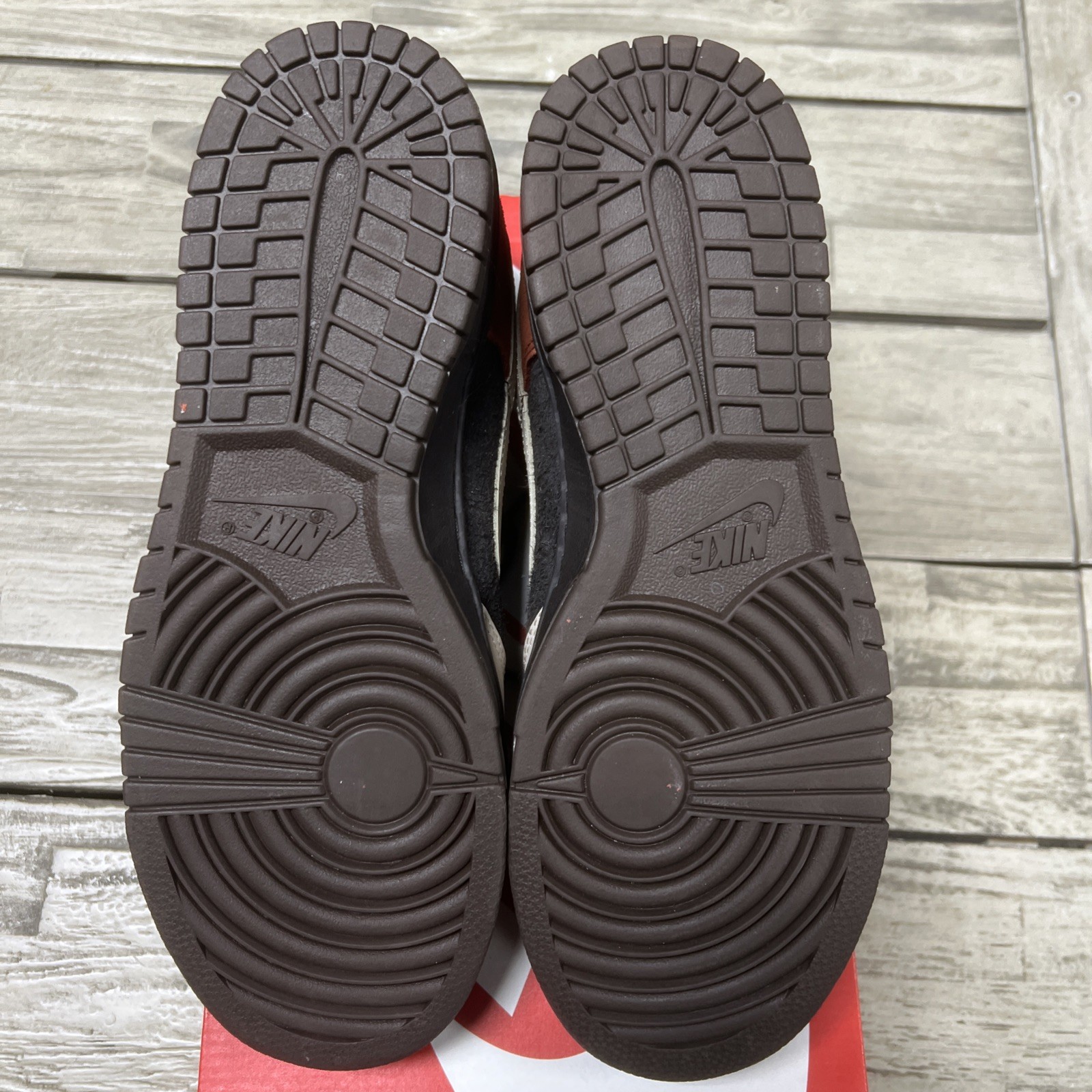 Size 9 - Nike Dunk Low Red Panda thumbnail 7