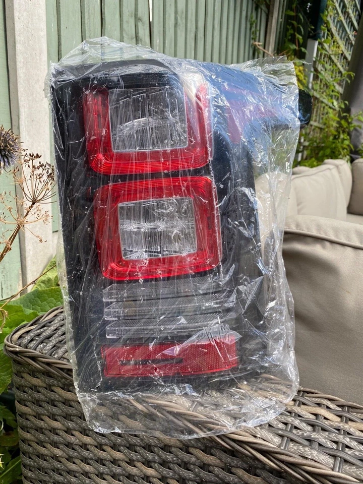  Luz trasera derecha Land Rover Range Rover luz trasera nueva perfecto estado Foto 2 de 2