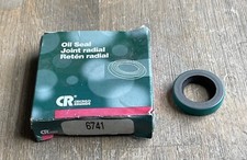 CHICAGO RAWHIDE 6741 OIL SEAL NEW