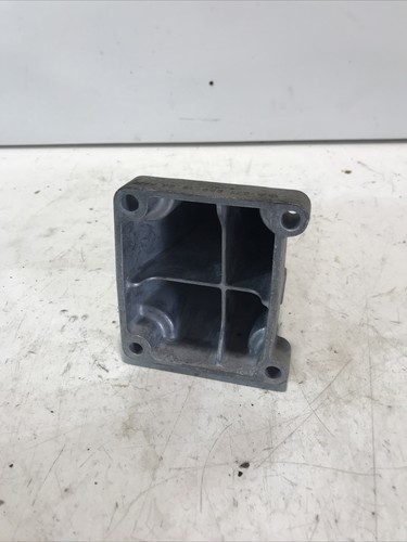 Soporte motor lado derecho MB C-Class W204 C180 A2712231804 2012 - Imagen 2 de 6