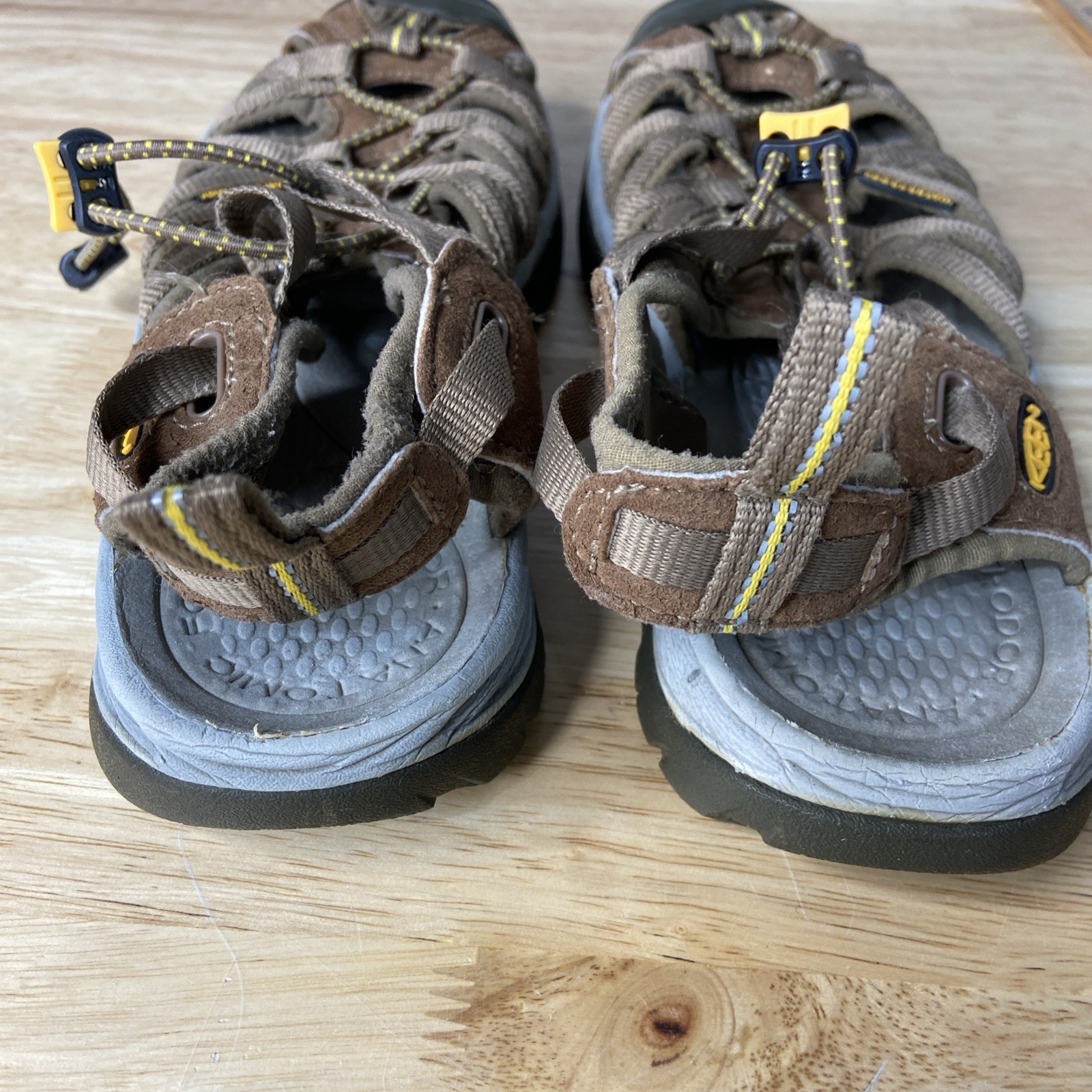 Keen Whisper sandali scarpe donna taglia 7? Slip On Marrone Escursionismo Esterno