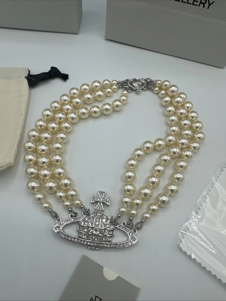 Vivienne Westwood Three Row Silver Pearl Bas Relief Necklace Choker SET  NEW - Image 3 of 4