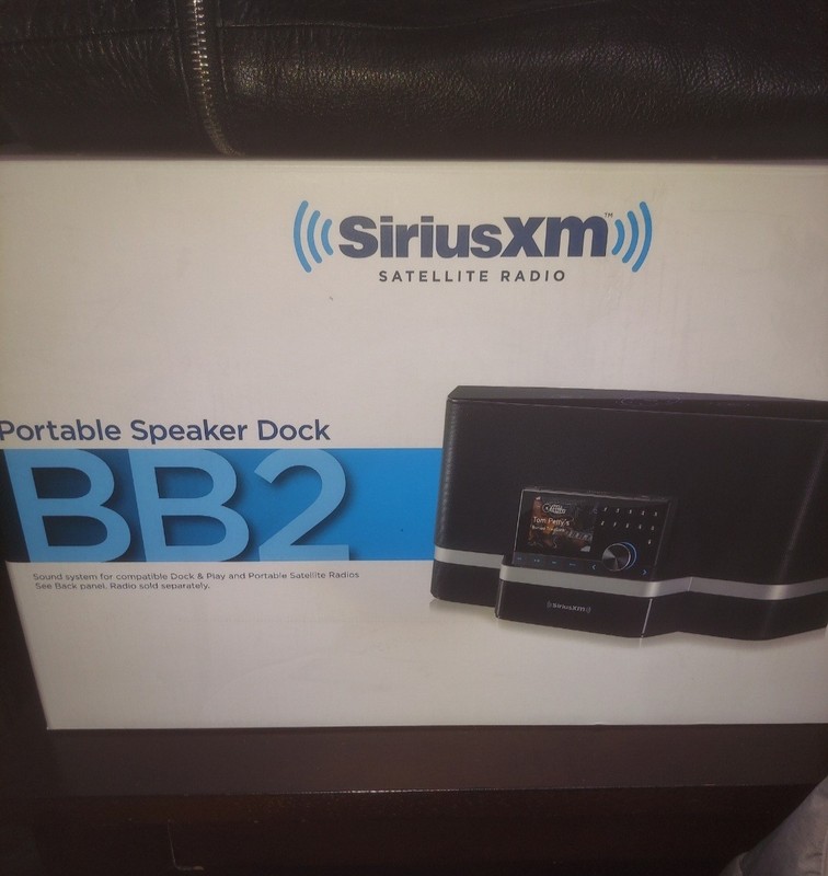Sirius XM Radio BB2 Portable Speaker Dock SXABB2 With Stratus Radio Unit LNIB
