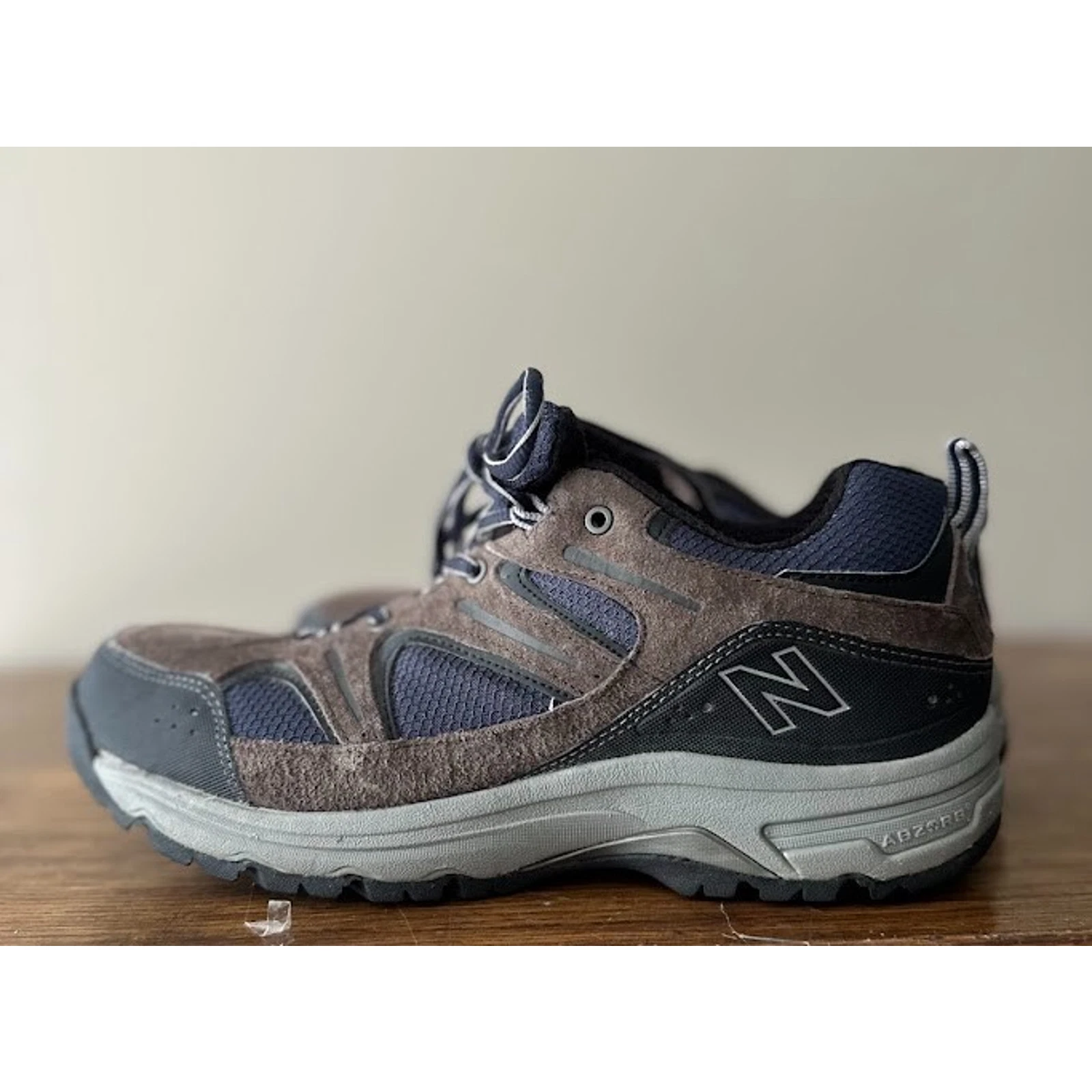 New Balance 759 Trail Running Shoes Mens Size 9 Walking Hiking Brown Suede Lace