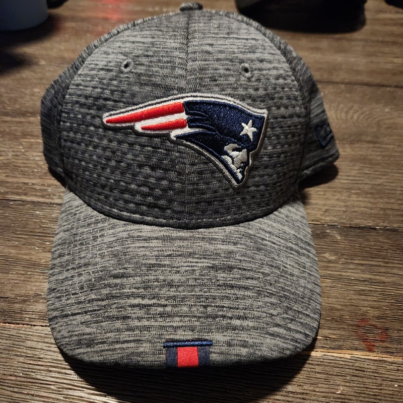 New England Patriots New Era Grey 2019 NFL Training Camp 39THIRTY Flex Hat