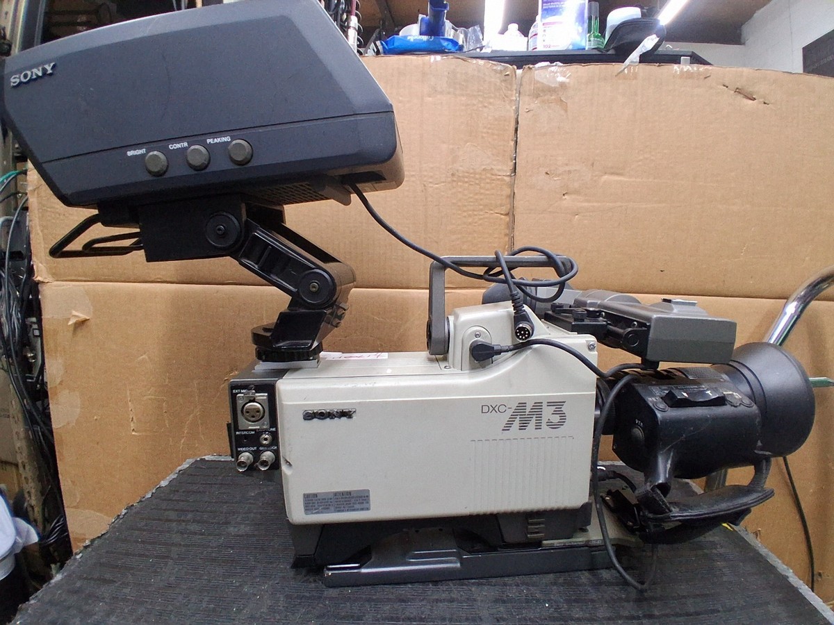SONY DXC-M3 業務用カメラ Sony DXC-M3 Saticon 3 Tubes Video Camera 1700 hr power on | eBay