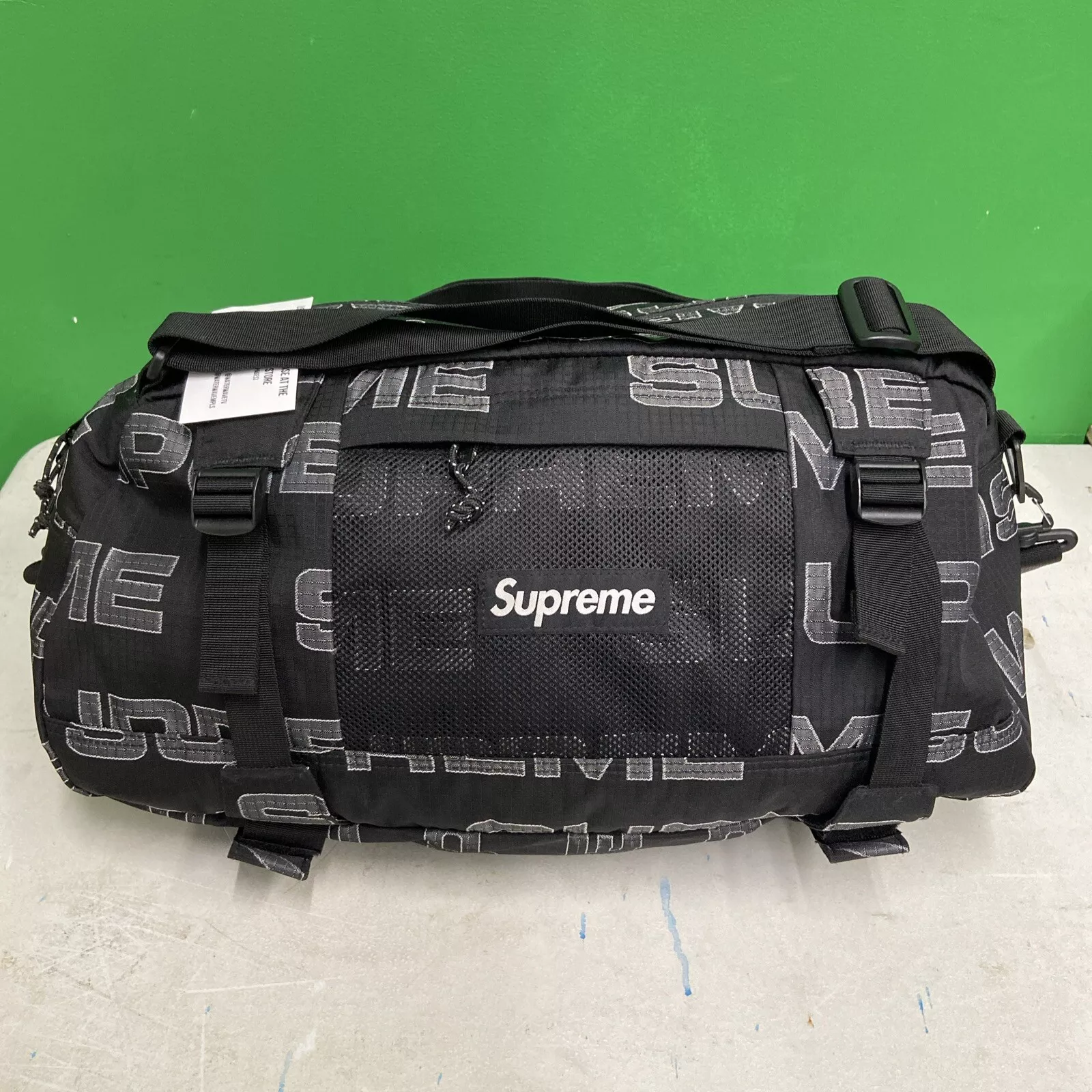 Sac messager noir SUPREME Cordura