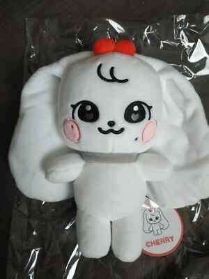 アイドル IVE MINIVE FLUFFY PLUSH 30cm ver CHERRY s-l400.jpg