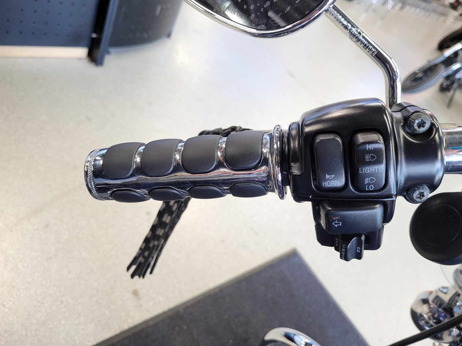 2004 road king accessories