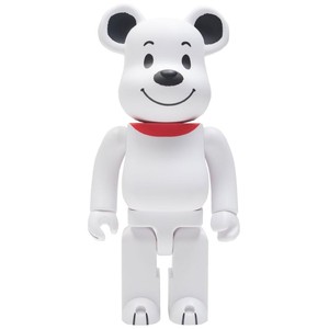 bearbrick peanuts