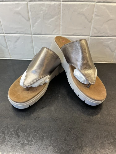 SANDALI CLARKS UN KARELY MARE PUNTA IN PELLE MISURA 5E NUOVI. Prezzo consigliato £ 65 00.