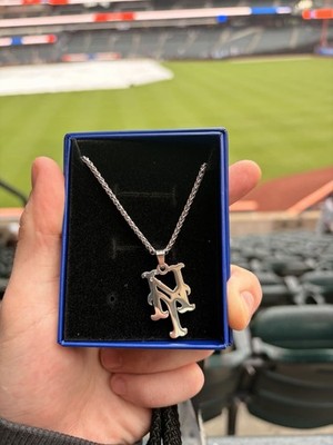 IN HAND CHAIN NECKLACE 2026 New York Mets SGA Giveaway 6/23
