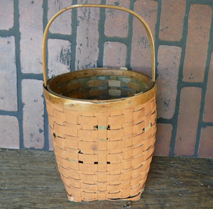 antique primitive original salmon paint egg basket 8 inch diameter 9 1/2 side