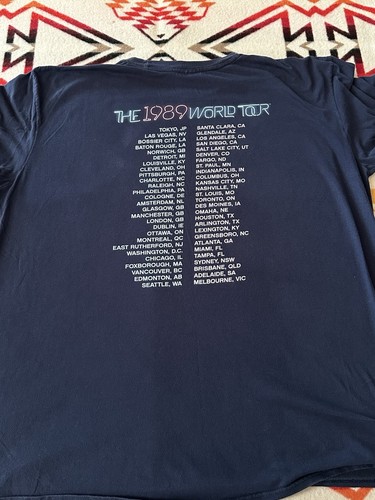Taylor Swift 1989 Tour Shirt Merch Blu XXL Usata Delicatamente Swifty - Foto 11 di 12