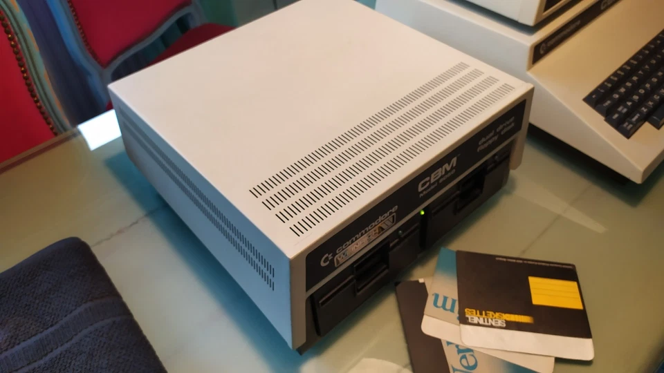 Commodore CBM 8032 und Floppy 8050, funktionieren ! - Bild 3 von 4