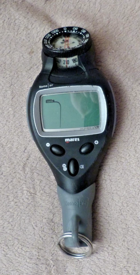 Tauchcomputer Mares "Nemo Air" mit Luftintegration als Konsole mit Kompass. - Bild 2 von 4