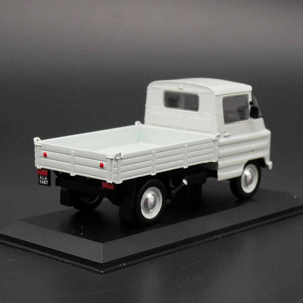 イクソ ixo MODELS 1/43 TRUCK series-E Amazon.com: Ixo International Lonestar Train Machine 2010
