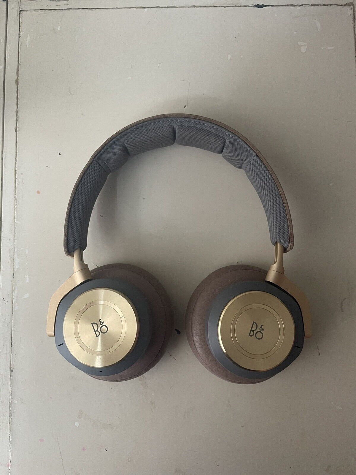 Bang & Olufsen Beoplay H9 Over the Ear Headphones - Argilla Bright for sale online | eBay Bang & Olufsen Beoplay H9 Over the Ear Headphones - Argilla Bright for sale online | eBay