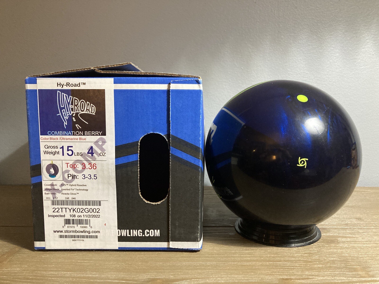 NIB Storm HyRoad XBlem 15 lbs 33.5 Inch Pin Bowling Ball New