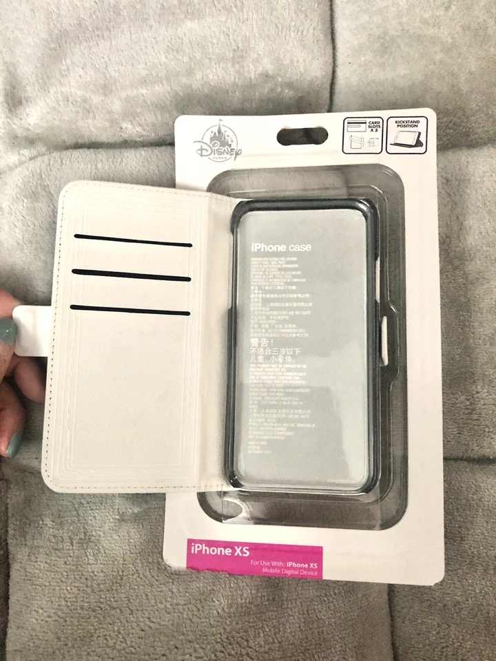 Funda Disney D-Tech Sirenita iPhone XS, Ranura para 3 Tarjetas y Pata de Cabra, Retro VHS Foto 3 de 3