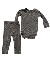 Quincy Mae Baby 3-6 Months 2 Piece Body Suit And Pants