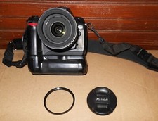 Nikon D70 Digital SLR Camera with AF-S Nikkor 18-70mm Lens - Shot Count 2276