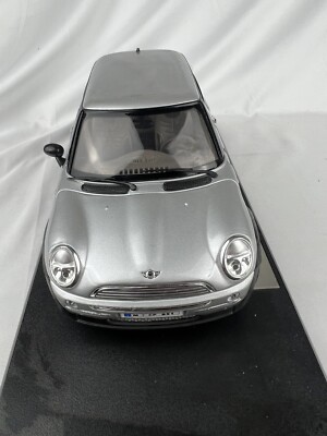 入手難未開封品❗1/18 HOTWHEELS 2004 ミニクーパー