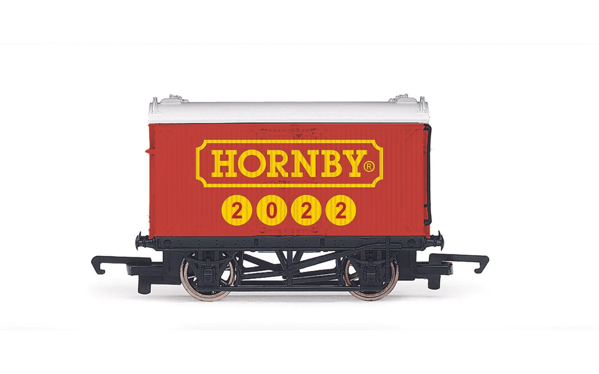Hornby OO Gauge Box Van Freight Wagon 2022 Red Yellow New Boxed
