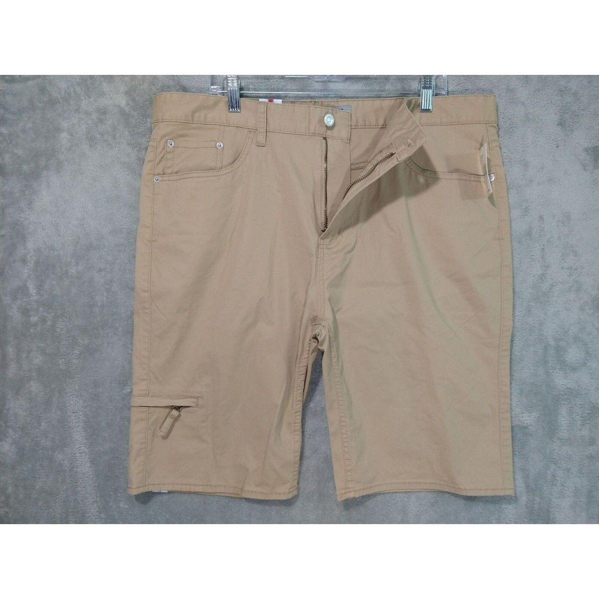 Izod Shorts Mens 38 x 10 Beige Khaki Chino Flat Front Cotton