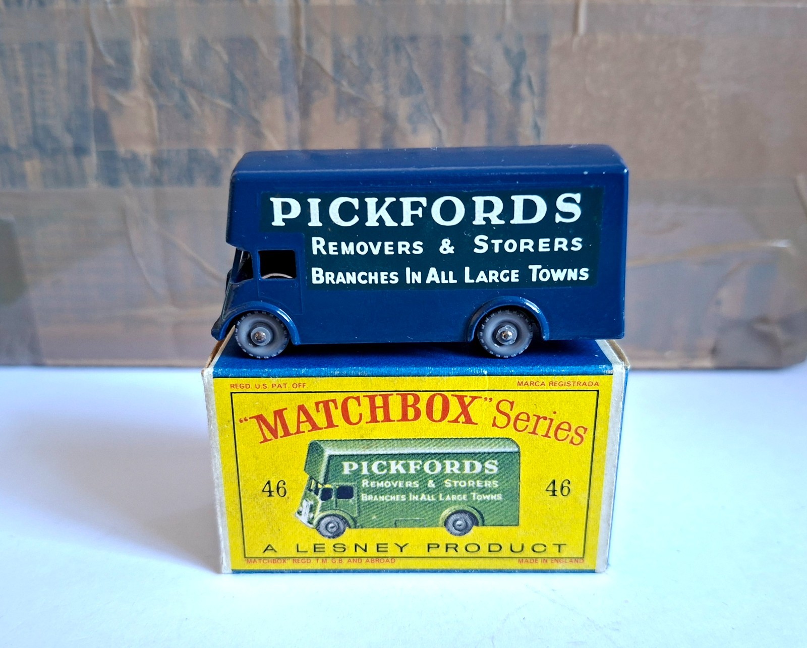 Matchbox 46b, Pickford removal Van - Free Price Guide & Review