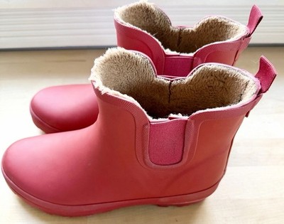 Chooka Women's Size 8 Red Waterproof Chelsea Rain Boots Plush Fleece Lined