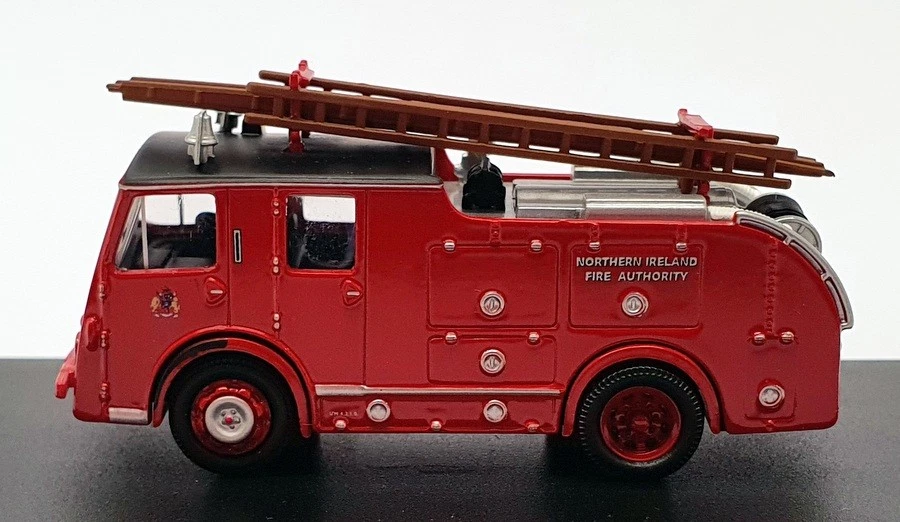 Oxford Diecast 1/76 Scale 76F8002 - Dennis F8 Fire Engine - Northern Ireland FB - Image 3 of 4