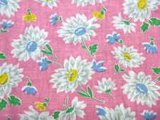 Vtg Feedsack Fabric Full Open White Daisies Blue Yellow Pink Background 37x45.5"