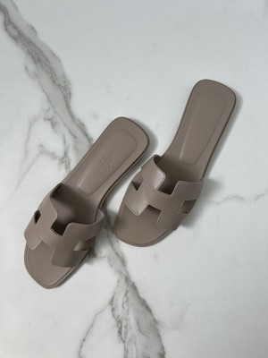 HERMES ORAN SANDALS 38,5 EU