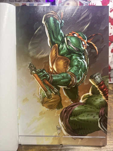 TEENAGE MUTANT NINJA TURTLES #8 PHILIP TAN EXCLUSIVE Connecting Virgin Variant A