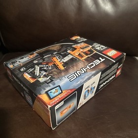 LEGO TECHNIC 2 In 1 Roadwork Crew Set 42060 NIB RETIRED