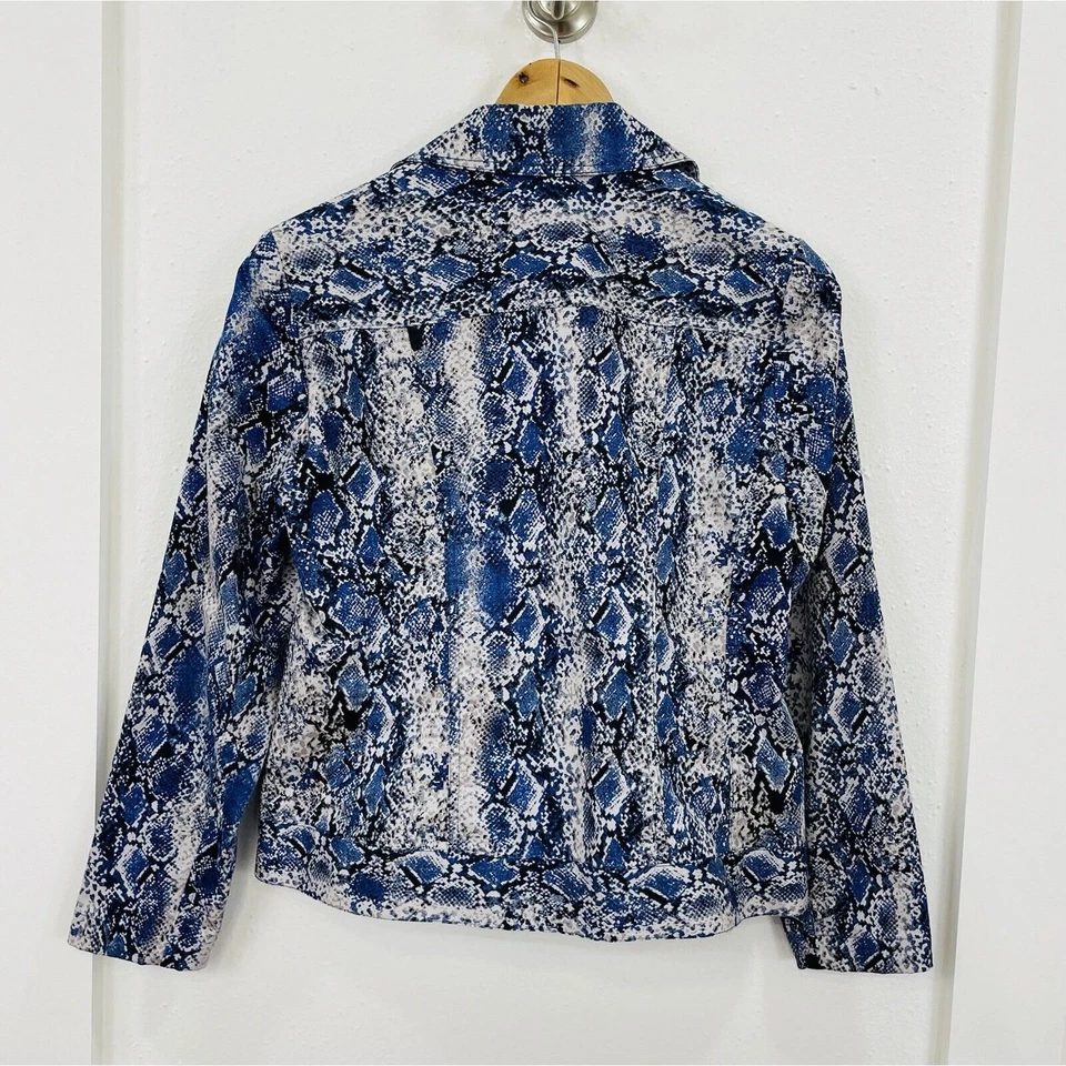 Emma James Women’s Top Size 4 Blue Full Zip Snake Skin Print Jacket  - Image 2 of 4