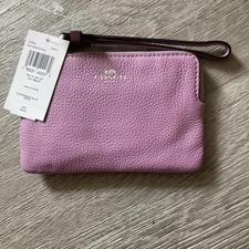 COACH Small NWT wristlet violet orchid purple pebbled leather corner zip C7943