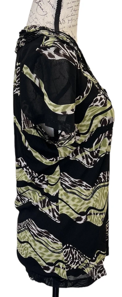 Camisa Dana Buchman Top Negra En Capas Manga Corta Estampado Animal Grande Usada en Excelente Condición Foto 4 de 4