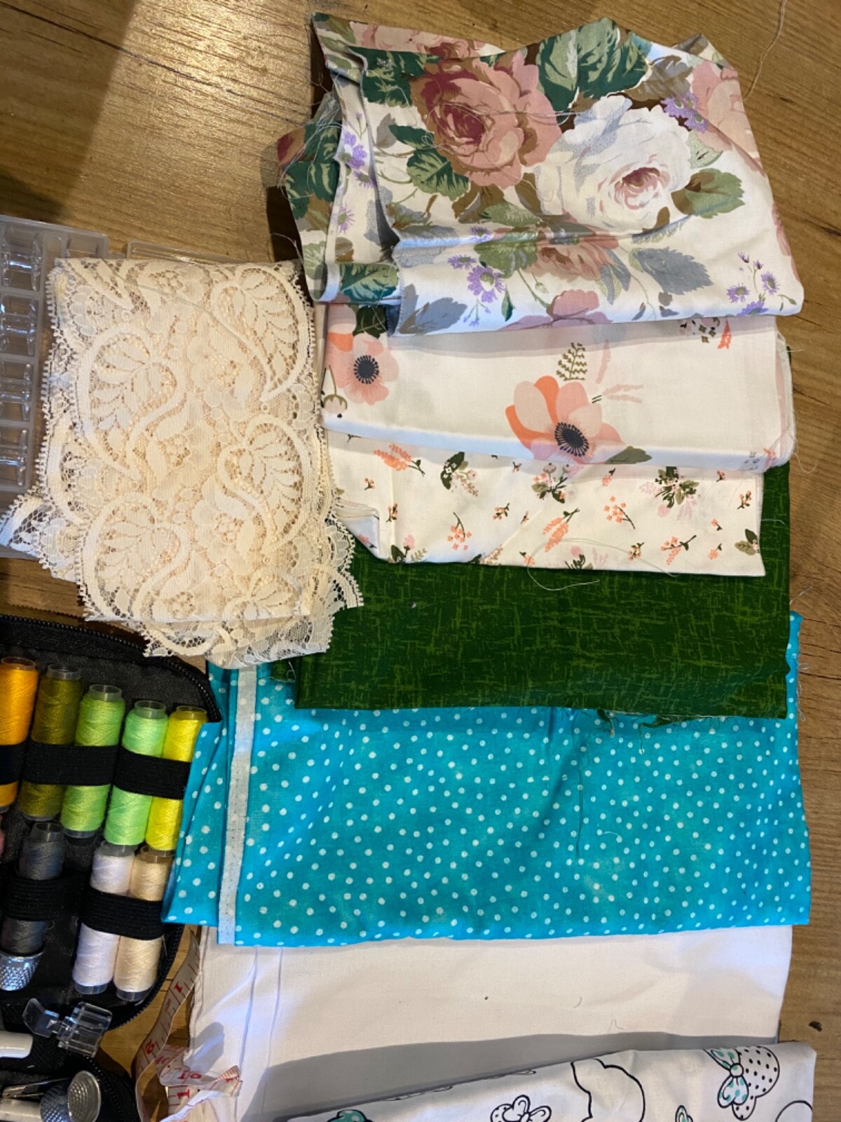 Brother AE2500 Sewing Machine bundle, practice on it a couple of times eBay