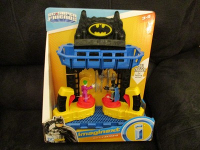 batman battle batcave