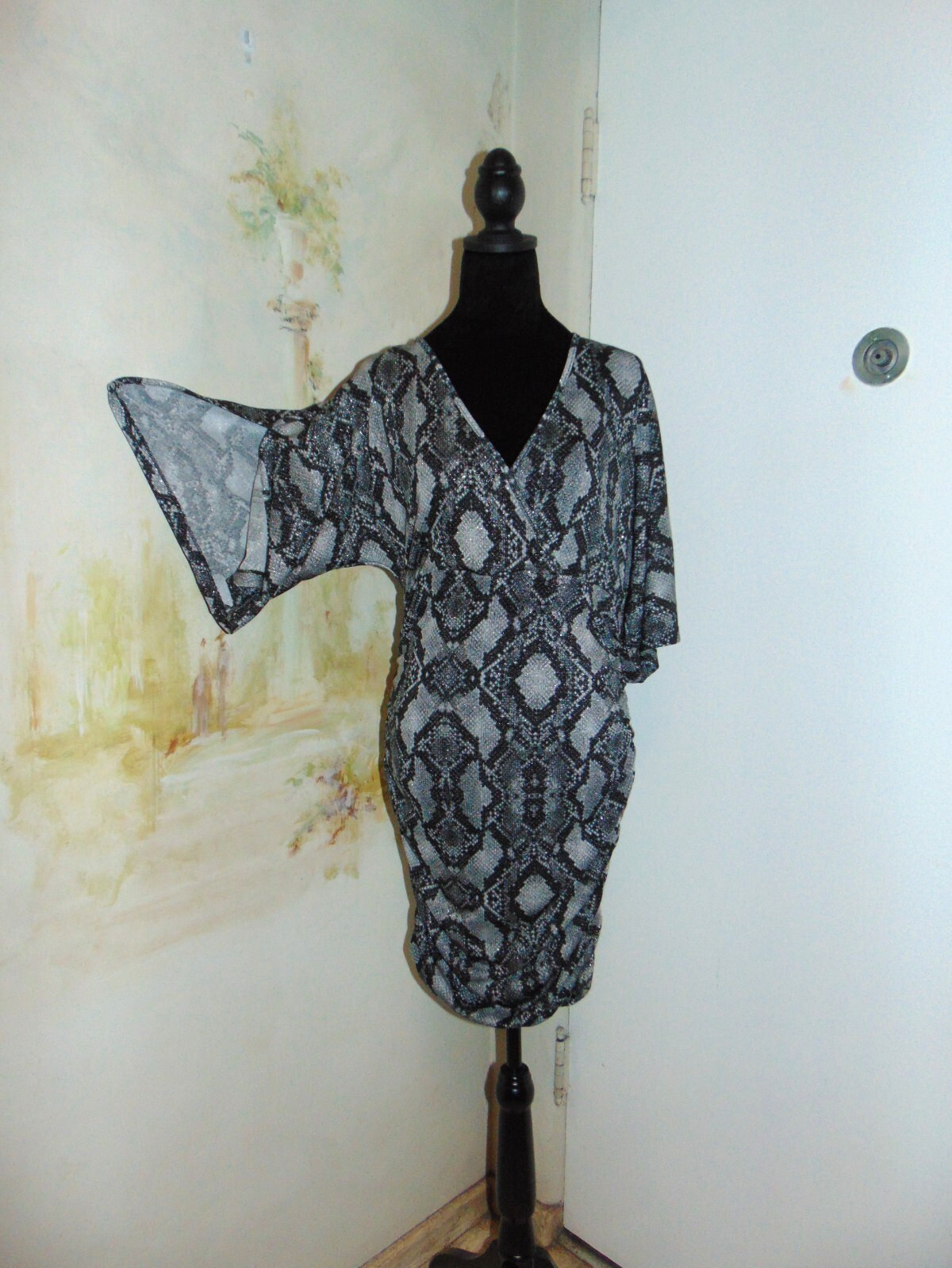 VENUS Python Print Silver Metallic Bodycon Knit V… - image 1