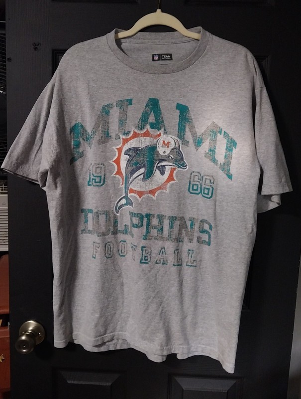 Team Apparel NFL Miami Dolphins Large tee